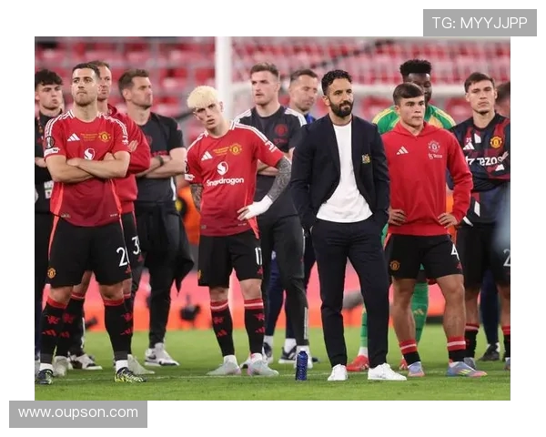 胜率仅40%，阿莫林执教曼联20个英超主场只赢了8场